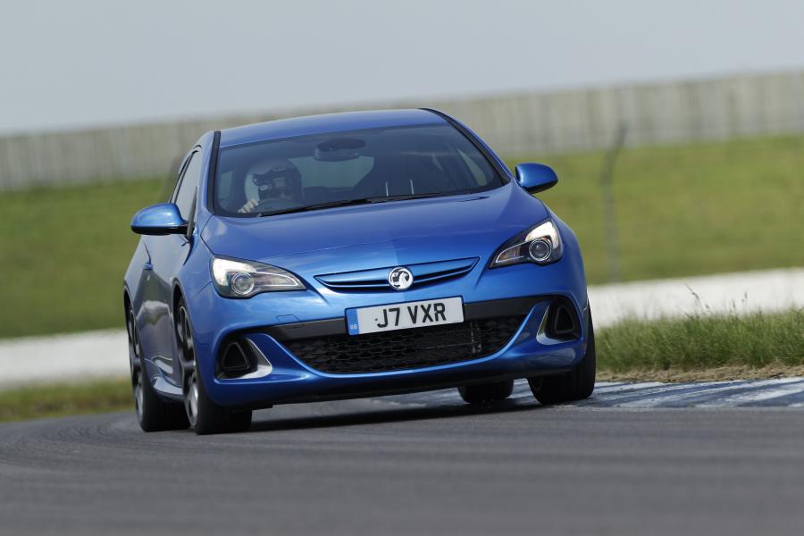  Vauxhall Astra VXR 2012 года  (фото 67 из 274)